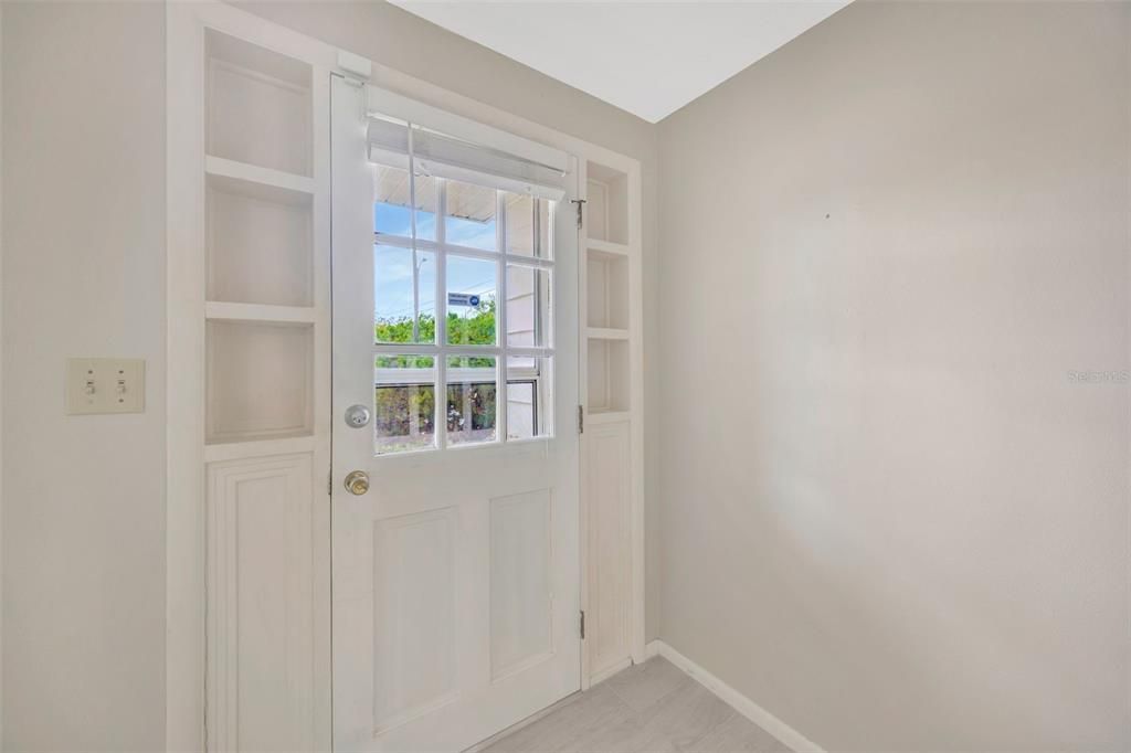 Activo con contrato: $219,900 (2 camas, 2 baños, 1054 Pies cuadrados)