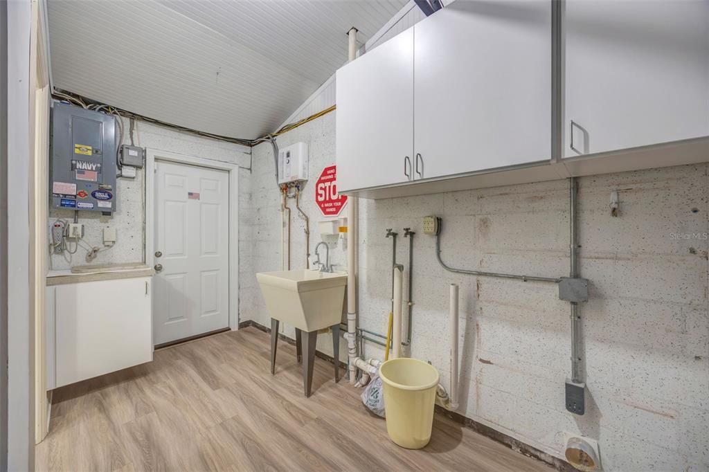 Activo con contrato: $219,900 (2 camas, 2 baños, 1054 Pies cuadrados)