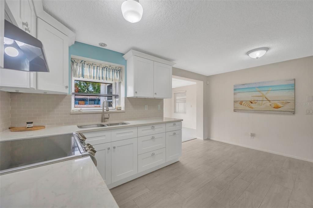 Activo con contrato: $219,900 (2 camas, 2 baños, 1054 Pies cuadrados)