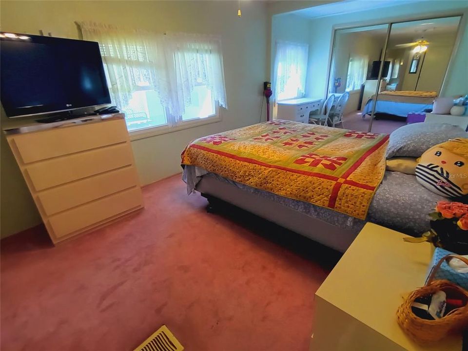 En Venta: $169,000 (2 camas, 2 baños, 1060 Pies cuadrados)