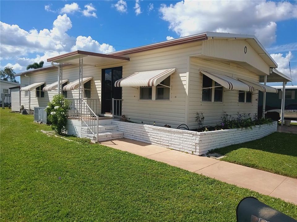 En Venta: $169,000 (2 camas, 2 baños, 1060 Pies cuadrados)