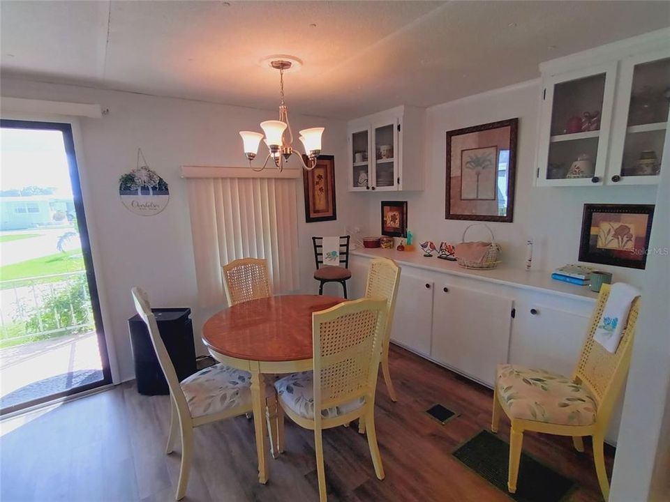 En Venta: $169,000 (2 camas, 2 baños, 1060 Pies cuadrados)