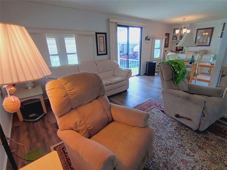 En Venta: $169,000 (2 camas, 2 baños, 1060 Pies cuadrados)