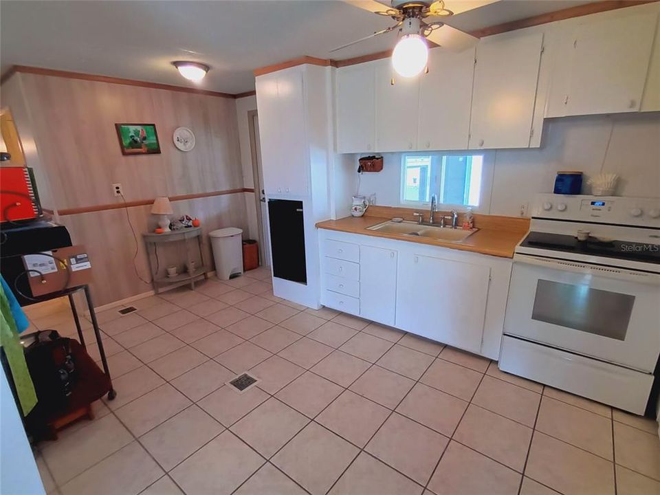 En Venta: $169,000 (2 camas, 2 baños, 1060 Pies cuadrados)