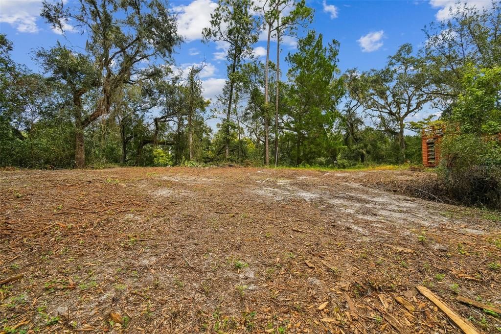 На продажу: $169,000 (3.69 acres)