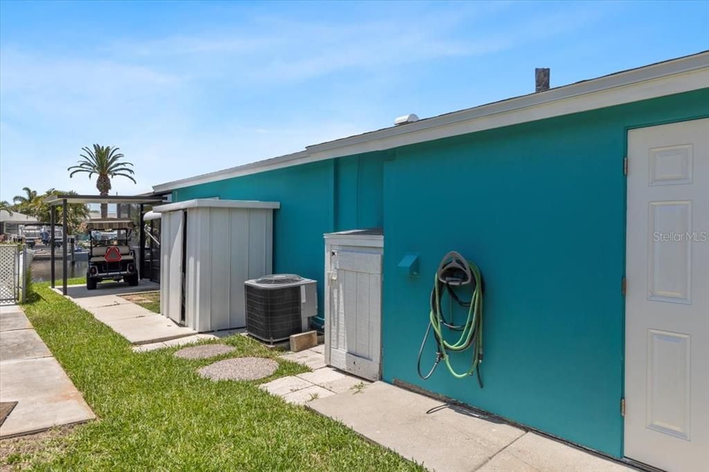Active With Contract: $340,000 (2 beds, 1 baths, 1256 Square Feet)