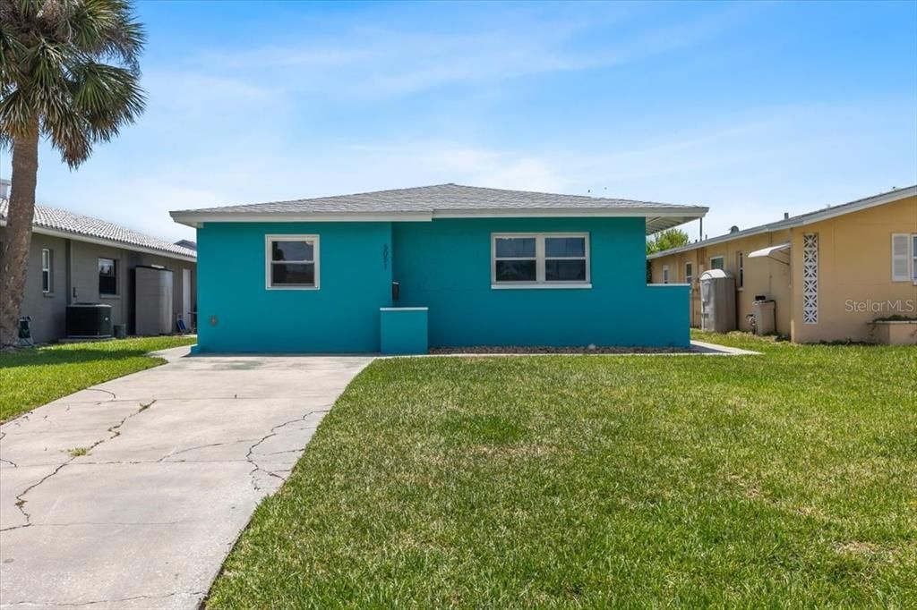 Active With Contract: $340,000 (2 beds, 1 baths, 1256 Square Feet)