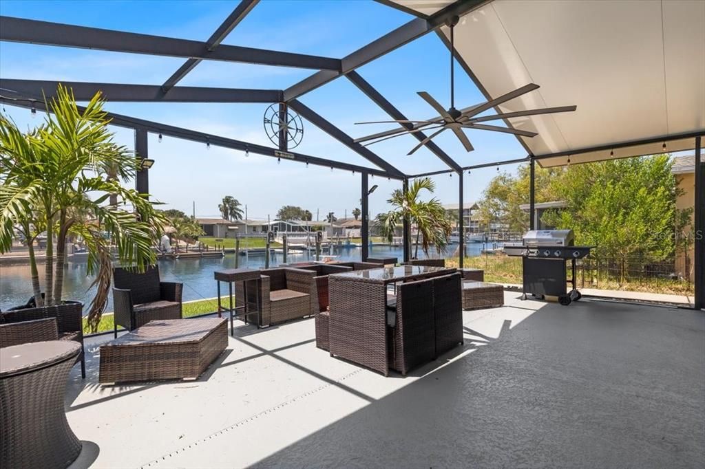 Active With Contract: $340,000 (2 beds, 1 baths, 1256 Square Feet)