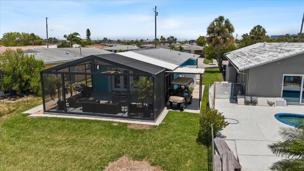 Active With Contract: $340,000 (2 beds, 1 baths, 1256 Square Feet)