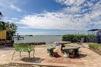 En Venta: $999,999 (4 camas, 2 baños, 3530 Pies cuadrados)