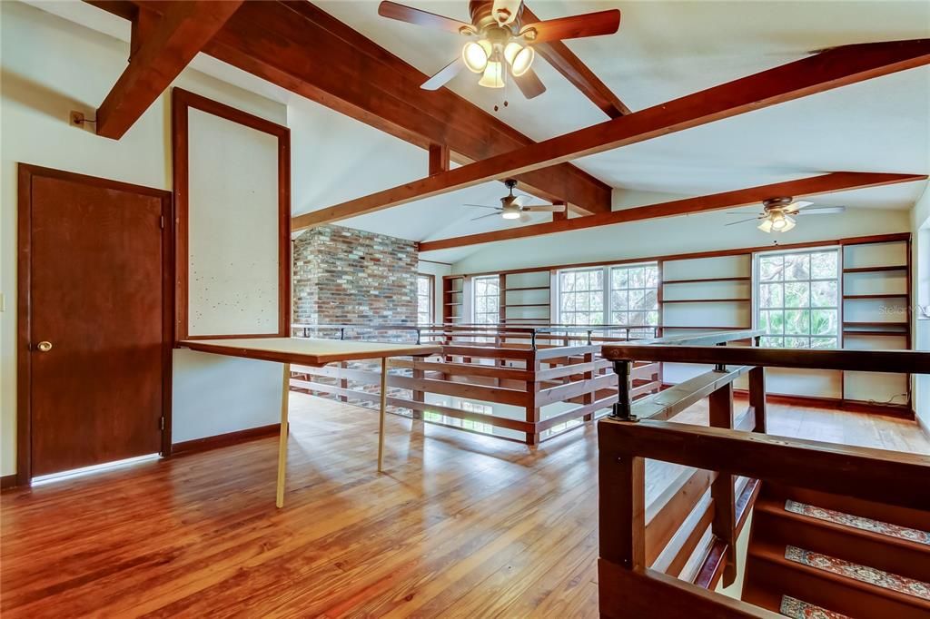 En Venta: $999,999 (4 camas, 2 baños, 3530 Pies cuadrados)