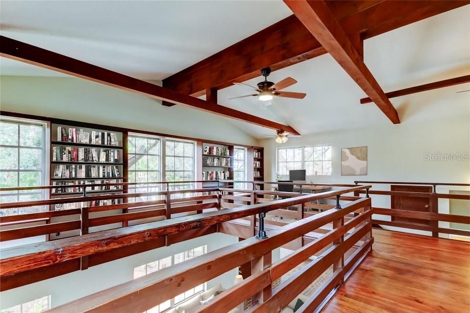 En Venta: $999,999 (4 camas, 2 baños, 3530 Pies cuadrados)