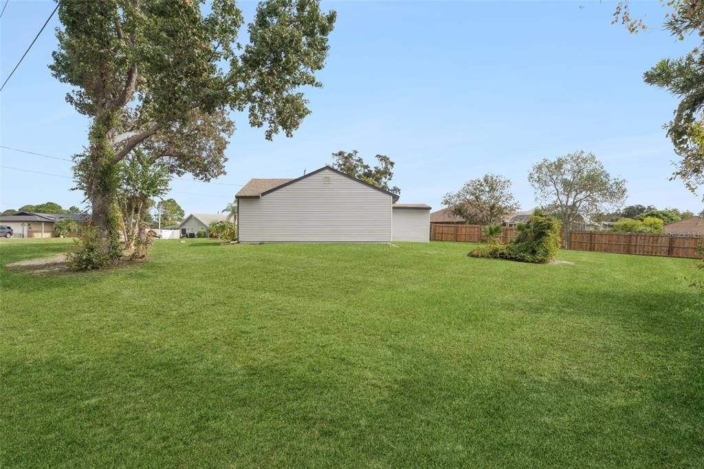 待售: $299,500 (3 贝兹, 2 浴室, 1141 平方英尺)