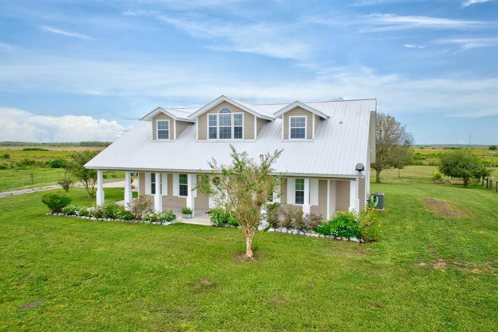 En Venta: $659,000 (3 camas, 2 baños, 2546 Pies cuadrados)