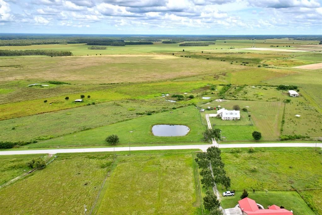 En Venta: $659,000 (3 camas, 2 baños, 2546 Pies cuadrados)