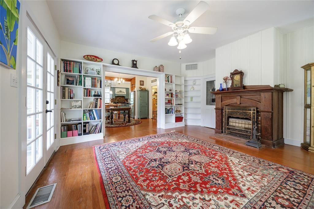 For Sale: $470,000 (3 beds, 2 baths, 2439 Square Feet)