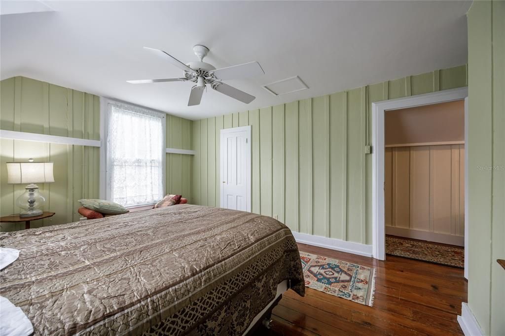 For Sale: $470,000 (3 beds, 2 baths, 2439 Square Feet)