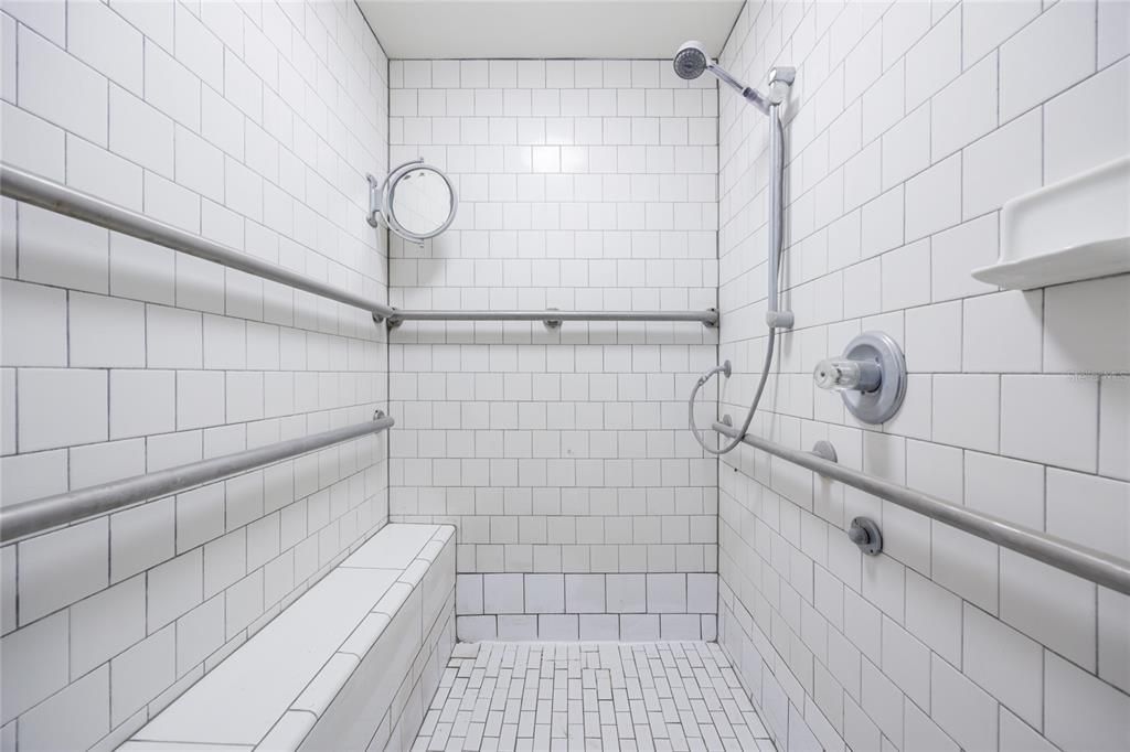 For Sale: $470,000 (3 beds, 2 baths, 2439 Square Feet)