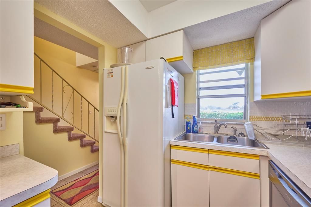 待售: $159,900 (2 贝兹, 2 浴室, 1136 平方英尺)