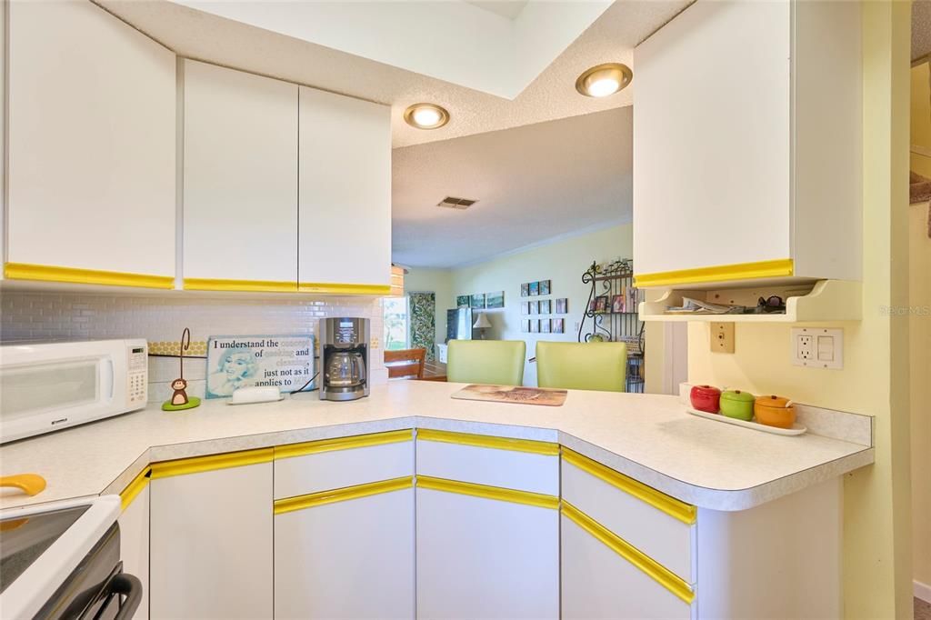 待售: $159,900 (2 贝兹, 2 浴室, 1136 平方英尺)