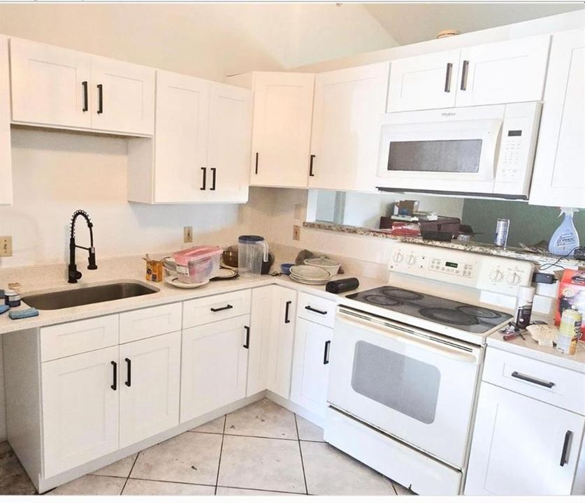 合同活跃: $279,000 (3 贝兹, 2 浴室, 1504 平方英尺)