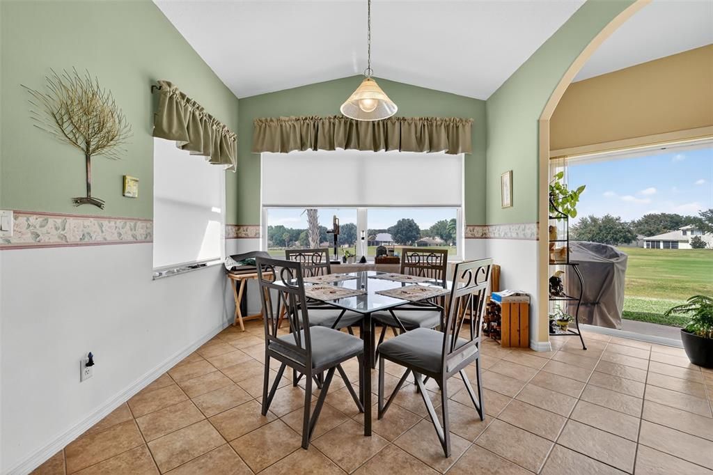 For Sale: $410,000 (2 beds, 2 baths, 2200 Square Feet)