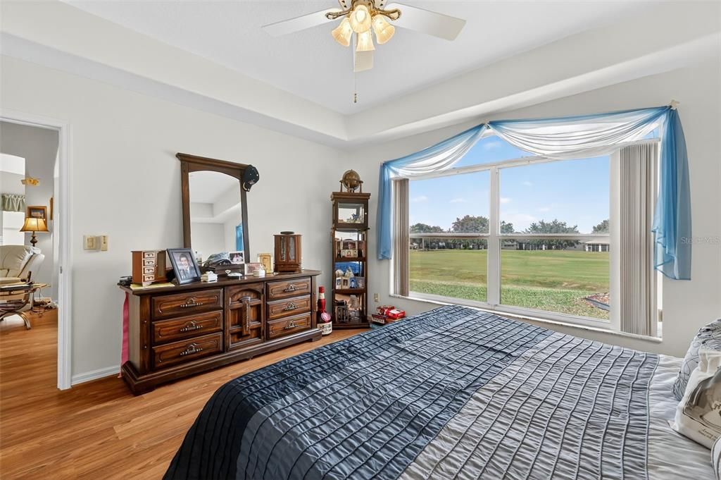 For Sale: $410,000 (2 beds, 2 baths, 2200 Square Feet)