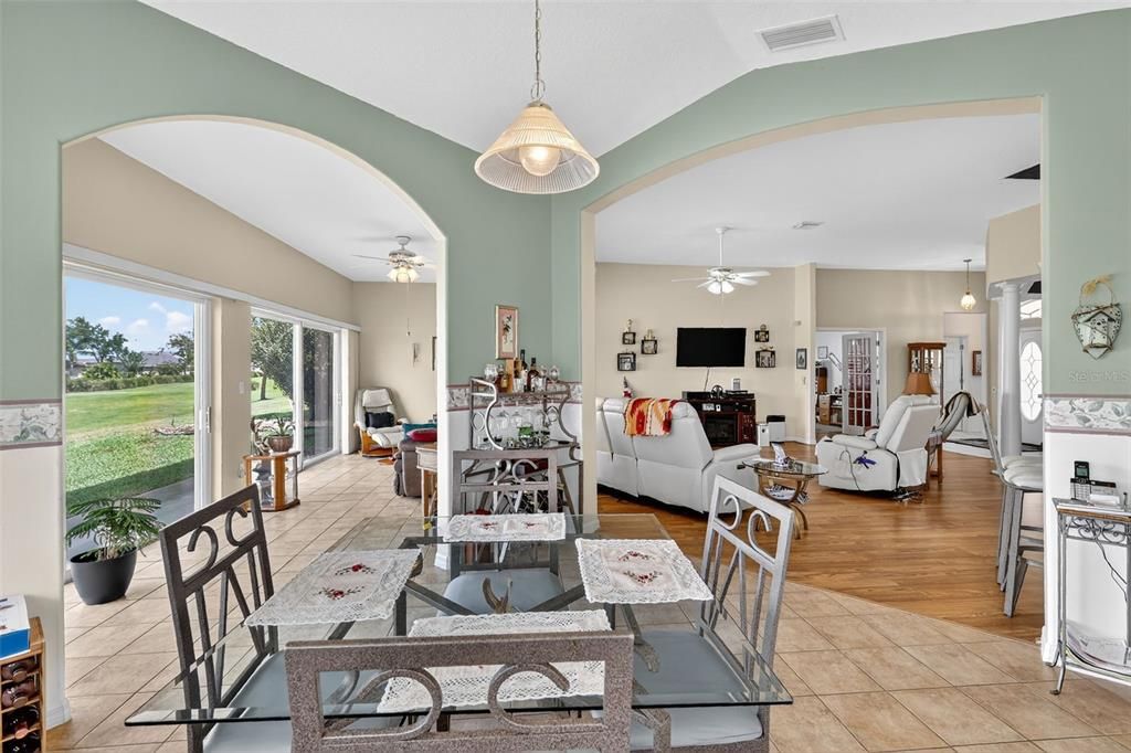 For Sale: $410,000 (2 beds, 2 baths, 2200 Square Feet)