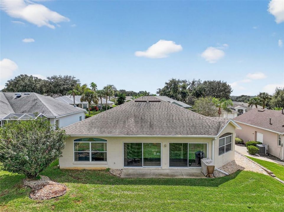 For Sale: $410,000 (2 beds, 2 baths, 2200 Square Feet)