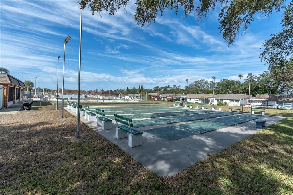 На продажу: $105,000 (1 спален, 1 ванн, 902 Квадратных фут)