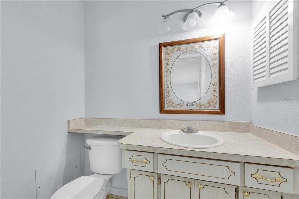 На продажу: $105,000 (1 спален, 1 ванн, 902 Квадратных фут)