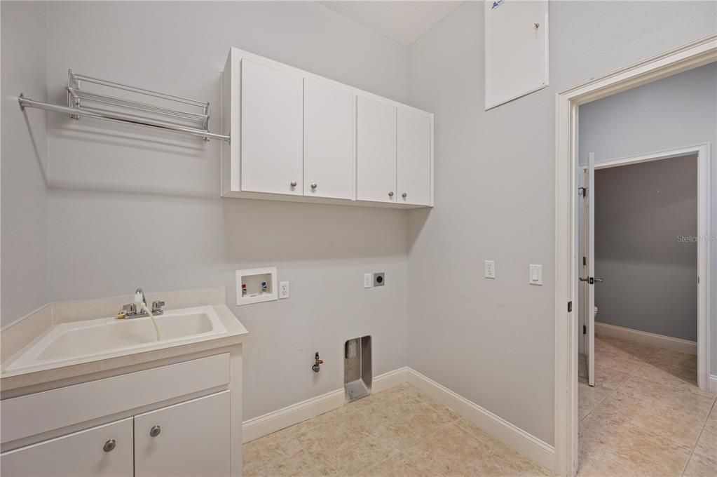 待售: $899,999 (5 贝兹, 4 浴室, 4153 平方英尺)