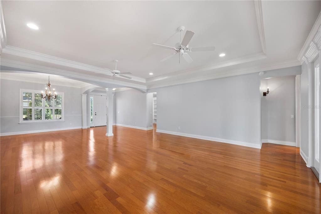 待售: $899,999 (5 贝兹, 4 浴室, 4153 平方英尺)