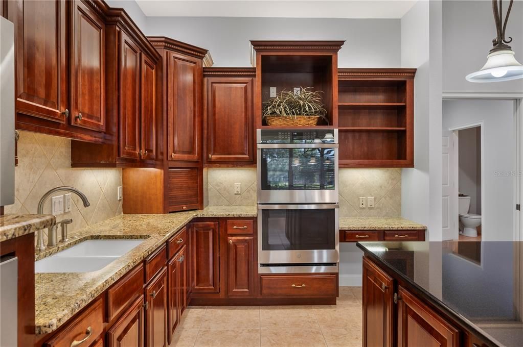 待售: $899,999 (5 贝兹, 4 浴室, 4153 平方英尺)