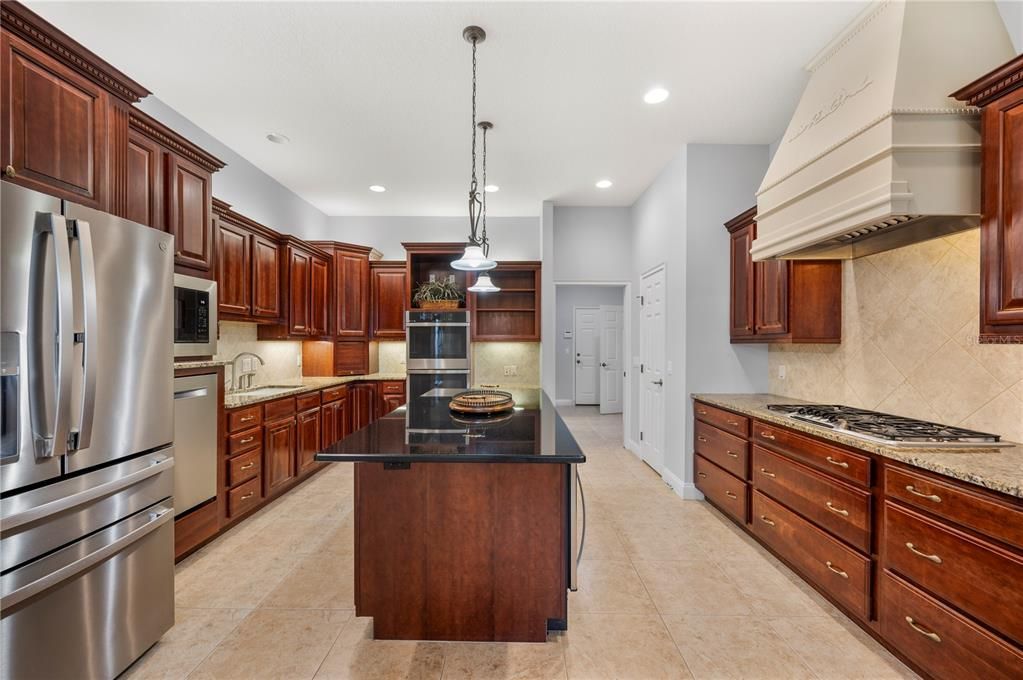 待售: $899,999 (5 贝兹, 4 浴室, 4153 平方英尺)