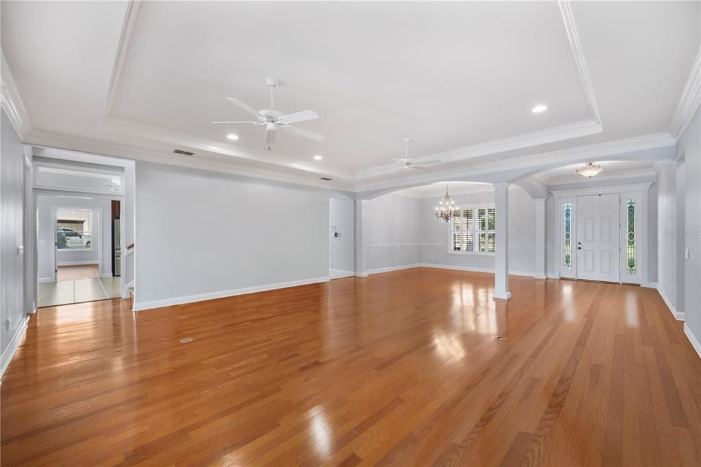 待售: $899,999 (5 贝兹, 4 浴室, 4153 平方英尺)