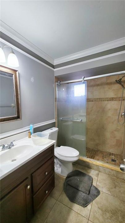 Activo con contrato: $1,750 (3 camas, 2 baños, 1214 Pies cuadrados)