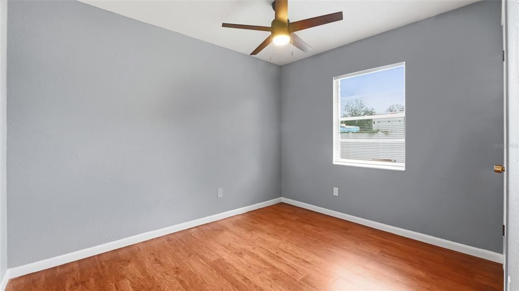 For Sale: $349,500 (3 beds, 2 baths, 1097 Square Feet)