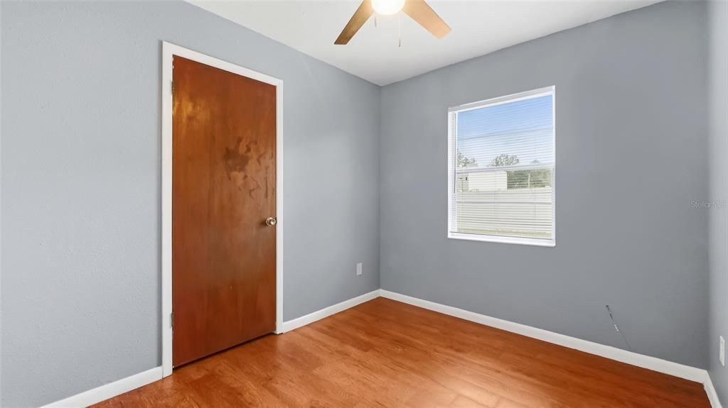 For Sale: $349,500 (3 beds, 2 baths, 1097 Square Feet)