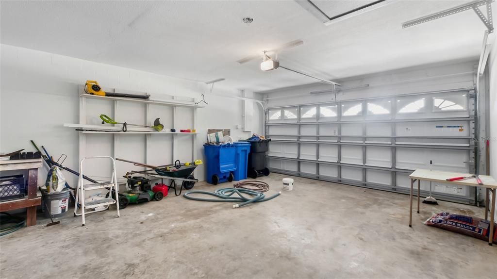 For Sale: $349,500 (3 beds, 2 baths, 1097 Square Feet)