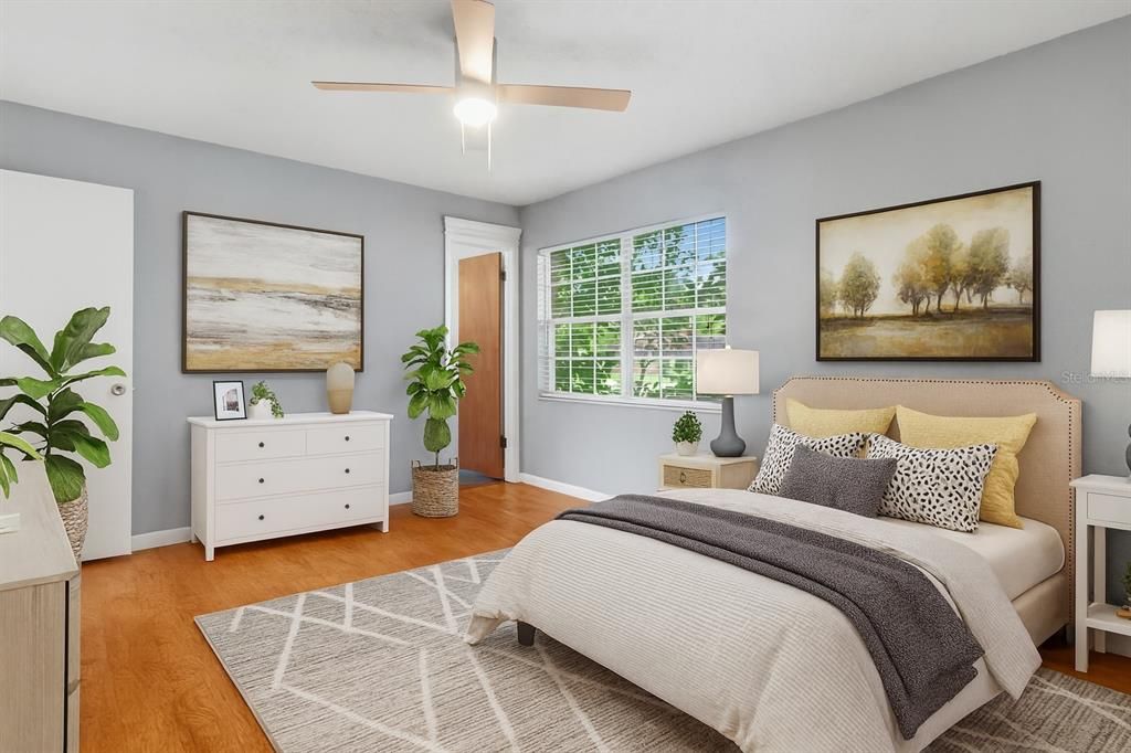 For Sale: $349,500 (3 beds, 2 baths, 1097 Square Feet)