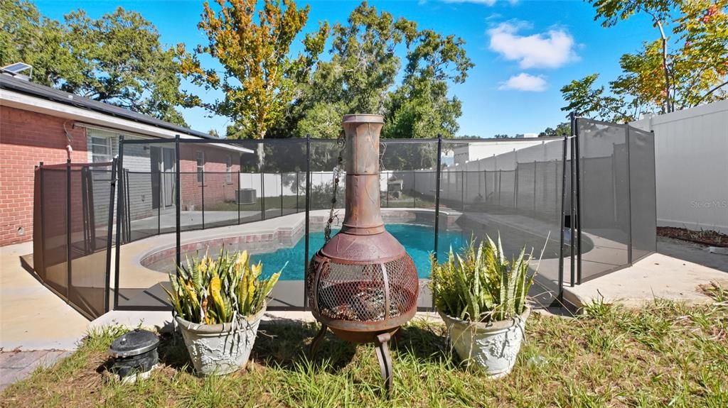 For Sale: $349,500 (3 beds, 2 baths, 1097 Square Feet)