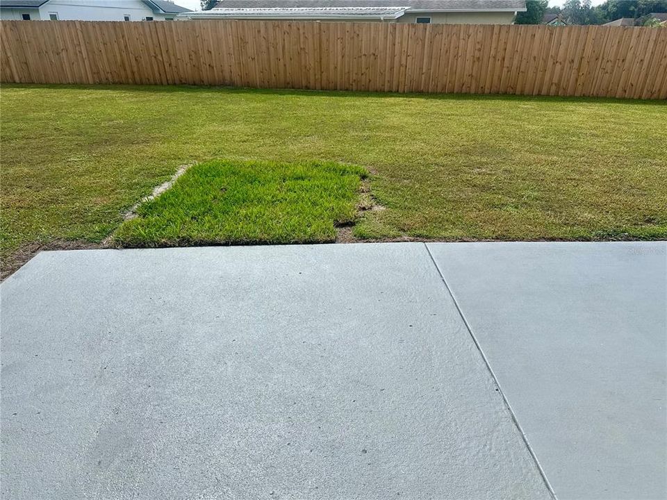 合同活跃: $336,000 (3 贝兹, 2 浴室, 1506 平方英尺)