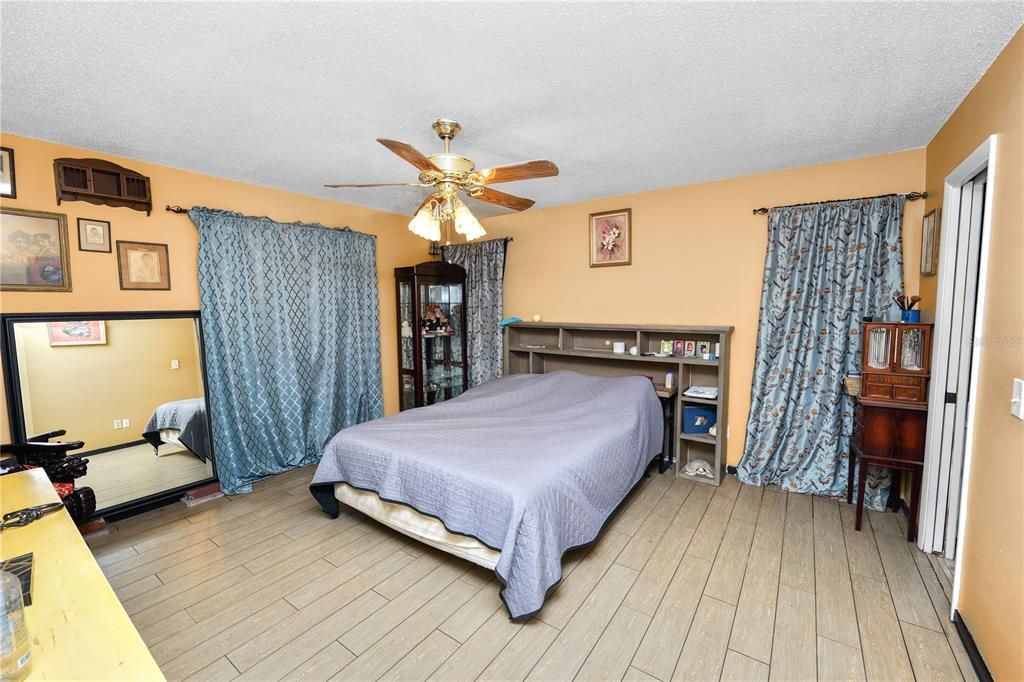 En Venta: $399,000 (3 camas, 2 baños, 1684 Pies cuadrados)