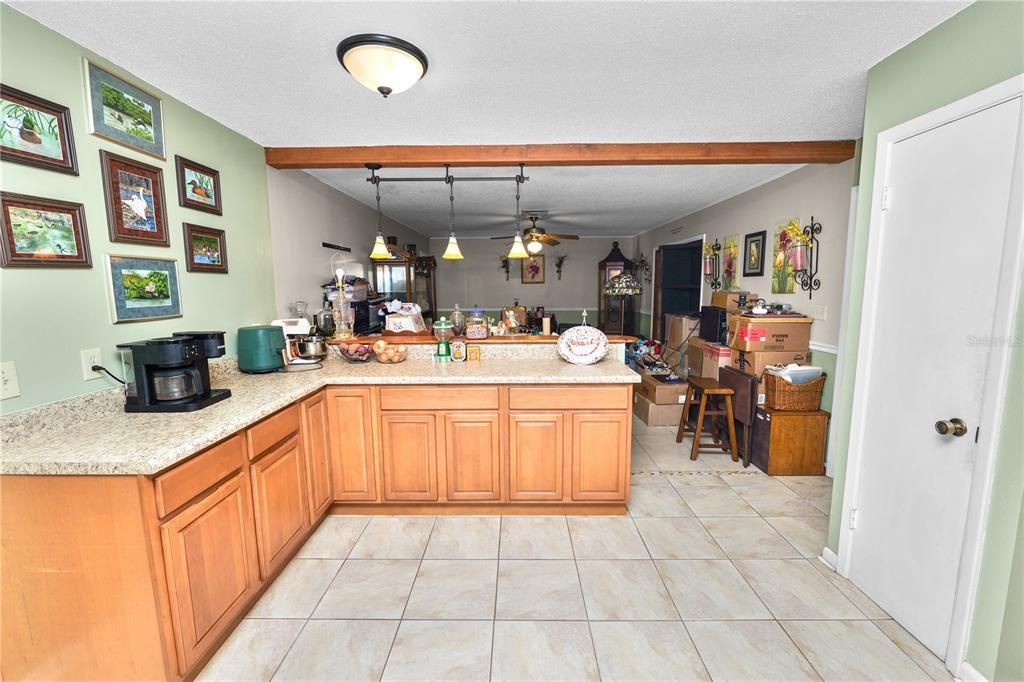 En Venta: $399,000 (3 camas, 2 baños, 1684 Pies cuadrados)