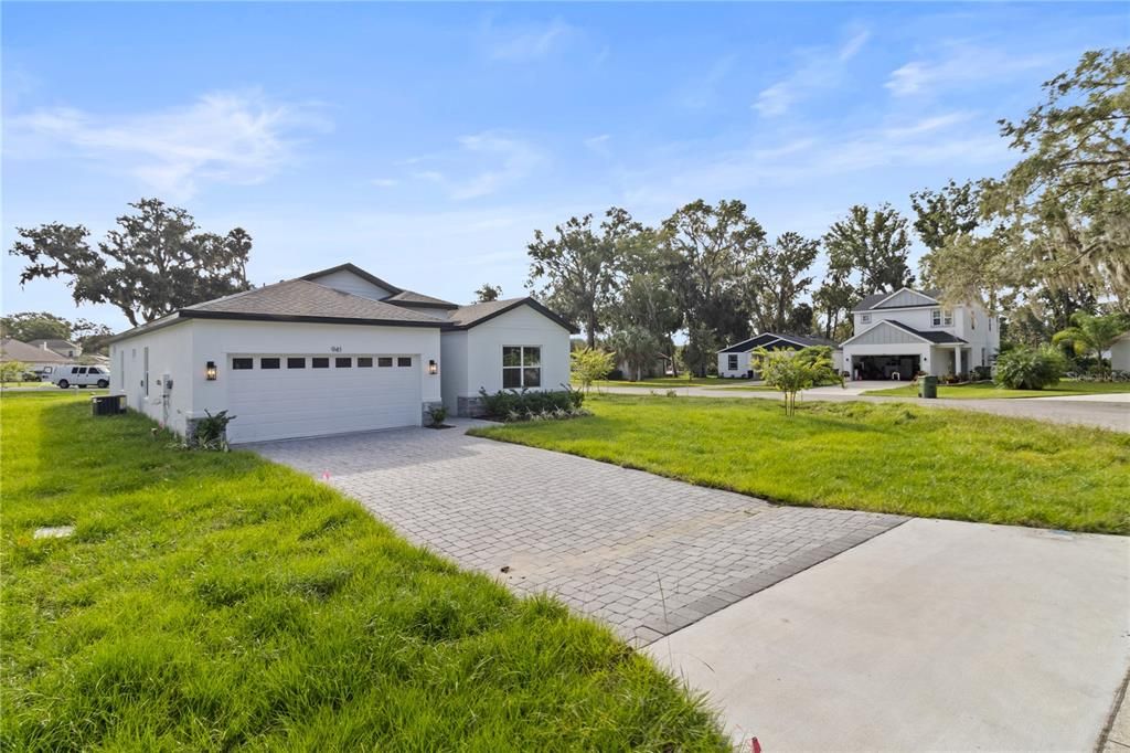 En Venta: $374,900 (4 camas, 3 baños, 1990 Pies cuadrados)