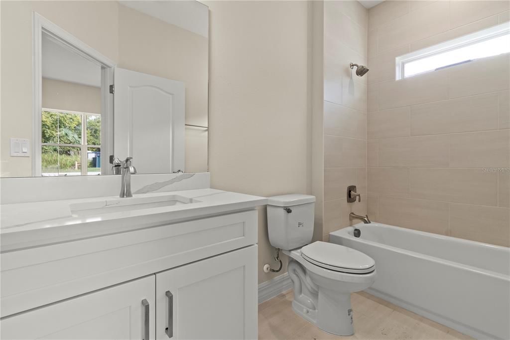 For Sale: $374,900 (4 beds, 3 baths, 1990 Square Feet)