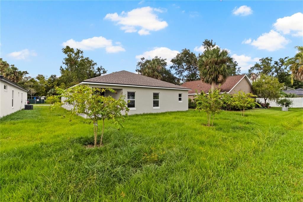 For Sale: $374,900 (4 beds, 3 baths, 1990 Square Feet)