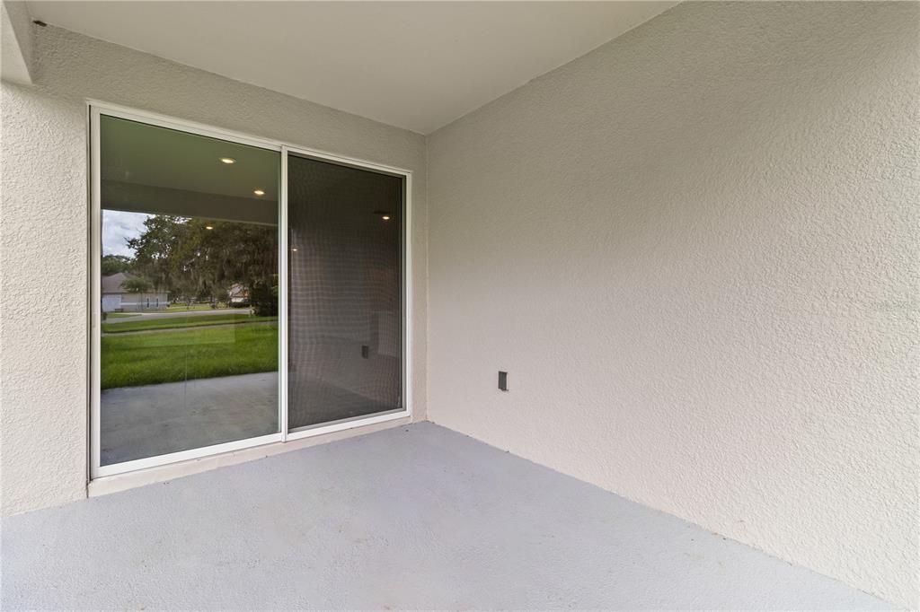 For Sale: $374,900 (4 beds, 3 baths, 1990 Square Feet)