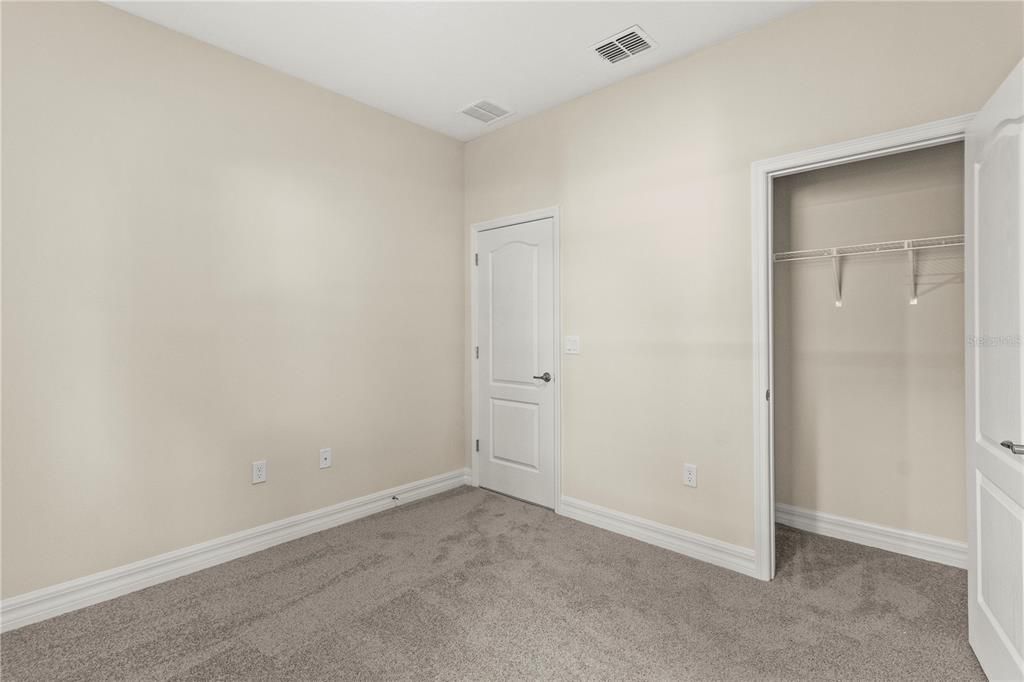 For Sale: $374,900 (4 beds, 3 baths, 1990 Square Feet)